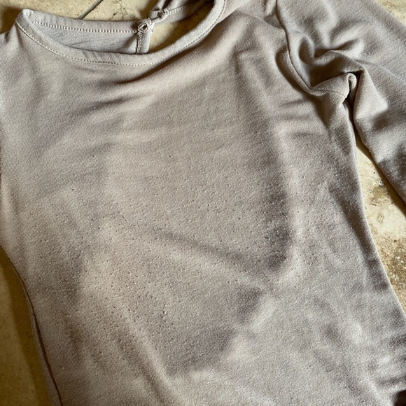 Style Addict Backless Top - Picture 5 of 5